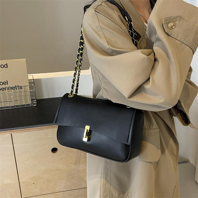 Nowa modna torebka damska na łańcuszku, mała kwadratowa, do noszenia pod pachą, o dużej pojemności, na ramię