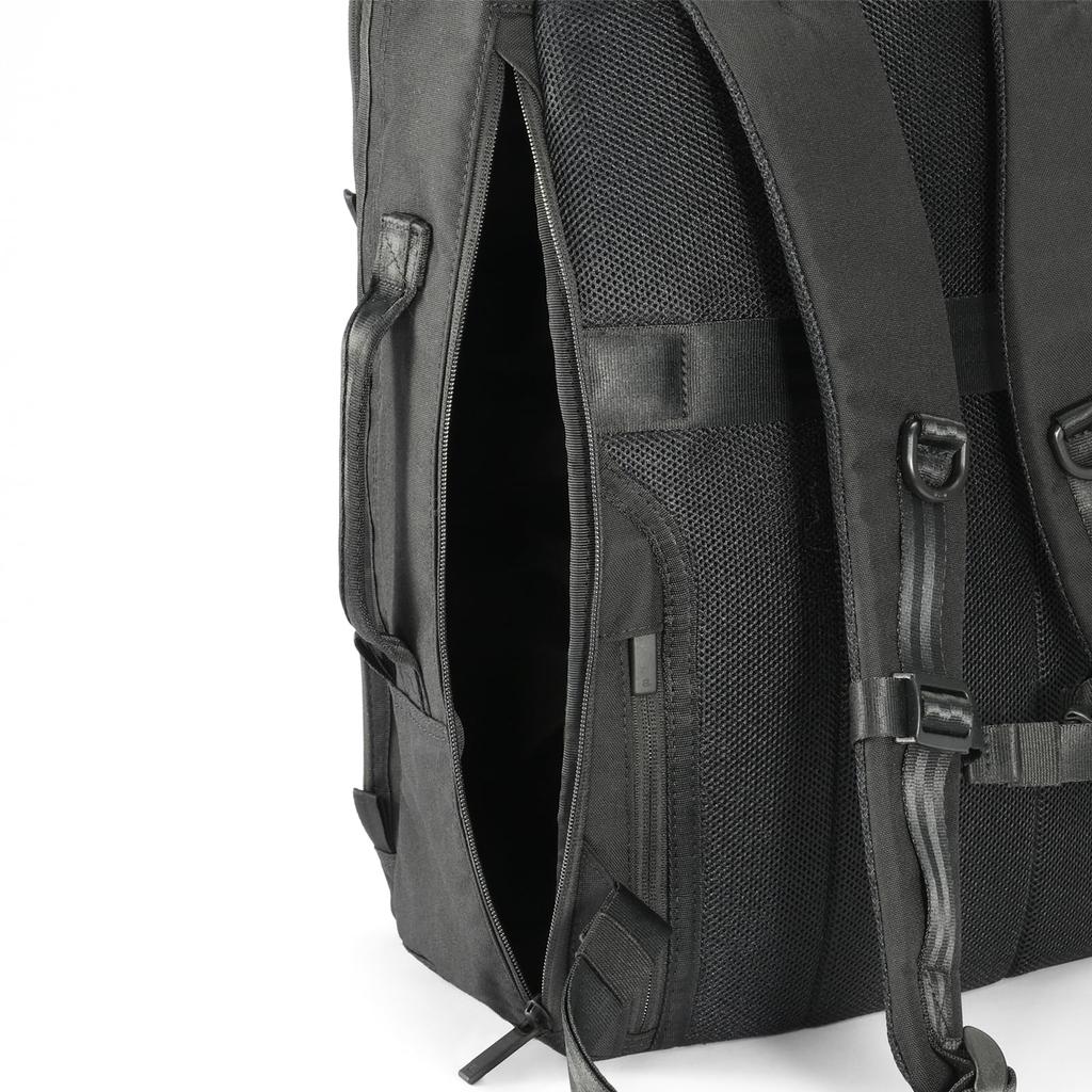 Business Backpack B4 Can Store Inch PC Comes with 23L Chest Belt Can Be Set Up Air Mesh On the Back To Prevent Stuffiness Suitable for Business Trips
