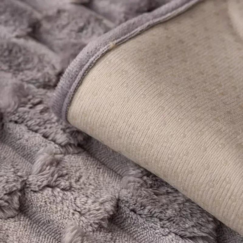 1Pcs Winter Thick Warm Plush Sofa Cover Anti Slip Cat Scratch Simple Solid Color Universal Dustproof Seat Cushion Home Decor