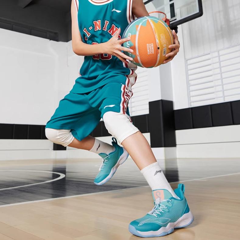 Li-Ning Cloud Lightweight Shock Absorption Support Low-Top Kids Basketball Shoes Kids basketball shoes YKBS046-43