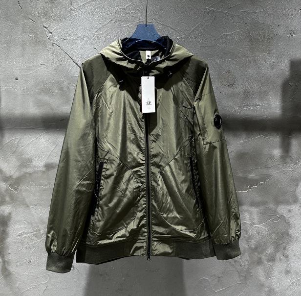 Men's Solid Color Embroidered Hooded Sweatshirt for Outdoor Sports