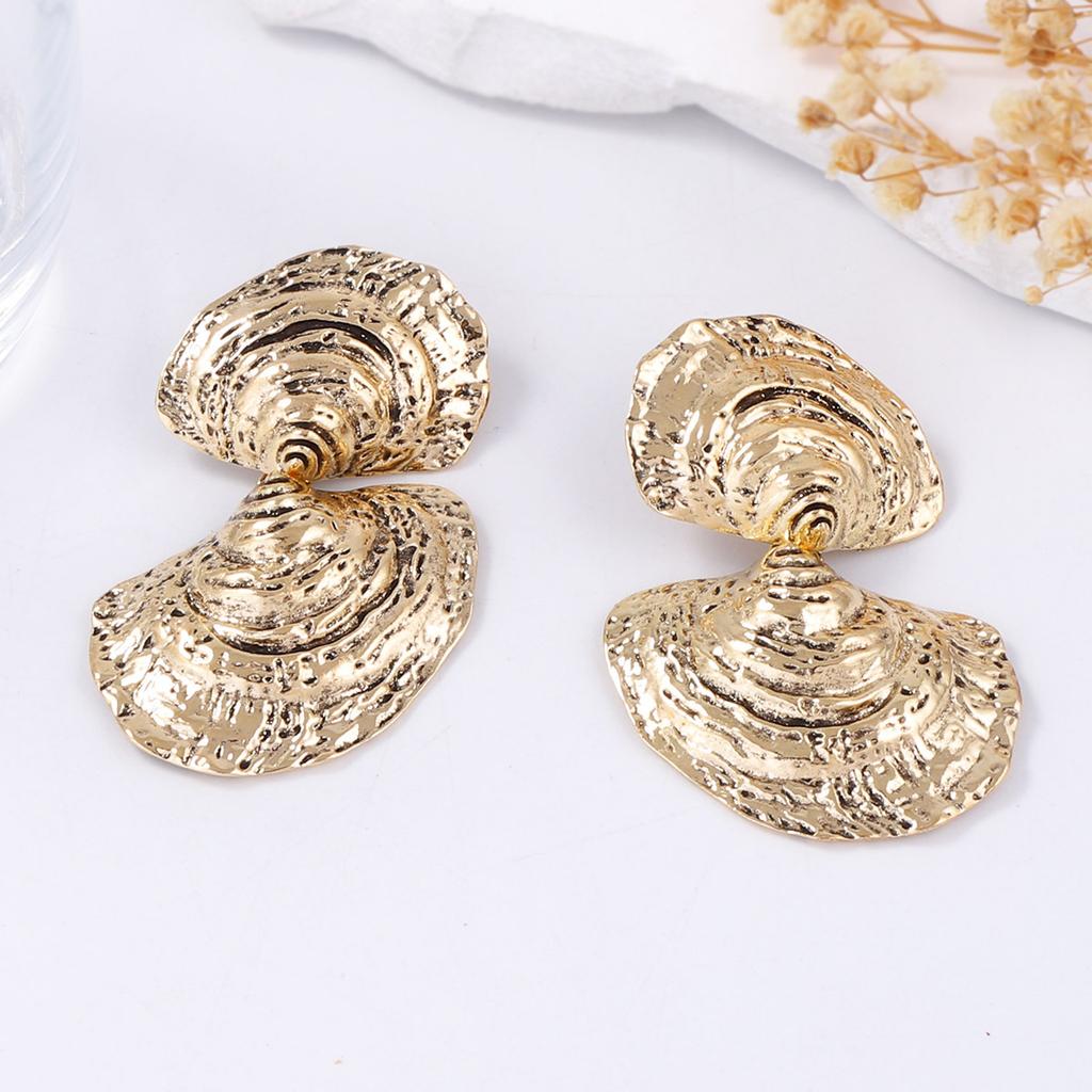 Personalized retro trend, light luxury style, design sense, alloy double shell-shaped earrings, beach vacation accessories