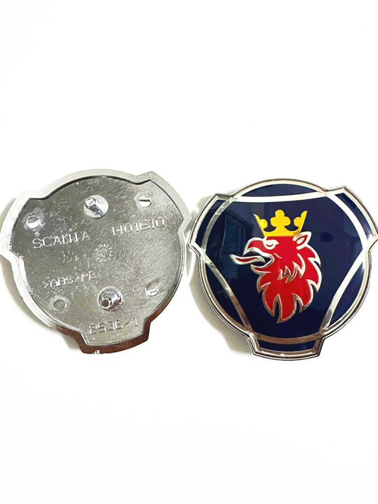 

Высококачественный 1401610 Синий с серебристым логотипом грифона для значка грузовика Scania с пластиковой эмблемой для передней решетки автомобиля