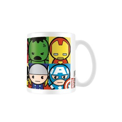 Tasse mit Kawaii-Figuren