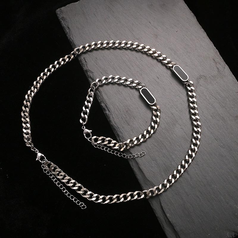 

Американское модное геометрическое черное квадратное ожерелье и браслет из нержавеющей стали - уличные хип-хоп украшения