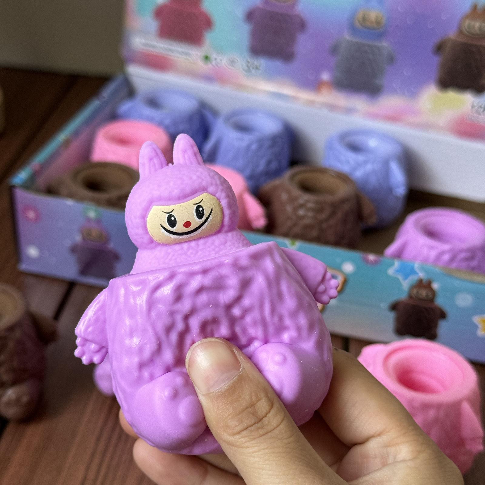 

Милая игрушка для снятия стресса для детей, чашка-сквиши Labubu, нетоксичная и креативная игрушка для снятия стресса purple