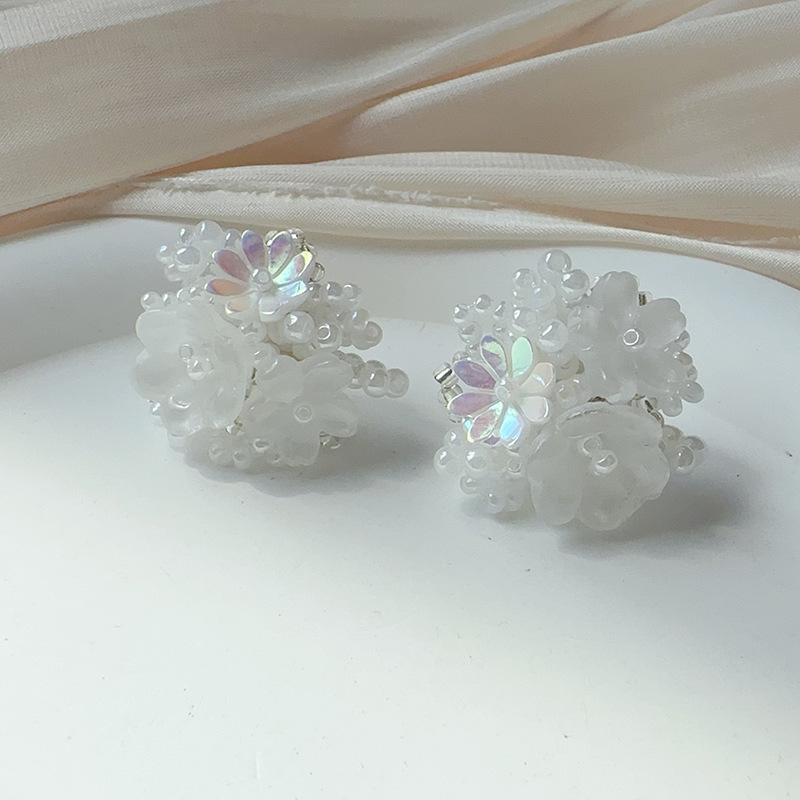 Holiday style colored hydrangea flower stud earrings summer dopamine atmosphere earrings high-end new ear jewelry