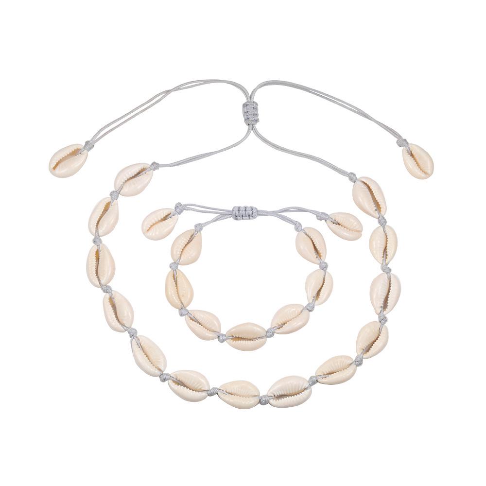 Seaside Resort Jewelry Set: Shell Clavicle Necklace Choker & Adjustable Bracelet.