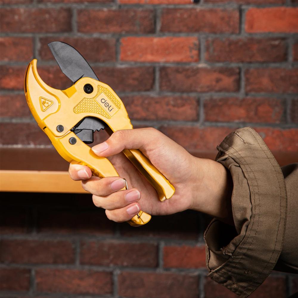 42mm Teflon Coated Pipe Cutter: High-Precision Cutting Tool with Sharp Blade, Durable Design, Ideal for PVC, PEX, PP