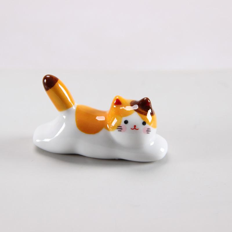 Japanese Style Underglaze Ceramic Cute Cat Chopstick Holder Tableware Restaurant Simple Oval Spoon Bracket Utensil for Kitchen
