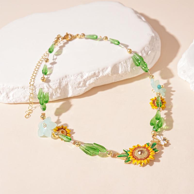 Medieval Style Metal Love Conch Necklace Light Luxury Niche Exaggerated Clavicle Chain Personality Design Necklace