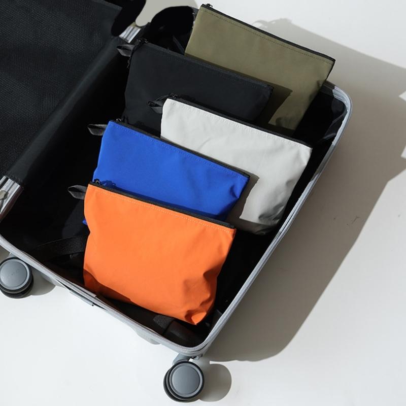 Portable Outdoor Storage Pouch Tear Resistant Wide Opening Waterproof Travel Organizer Bag Large Capacity Cosmetic Bag