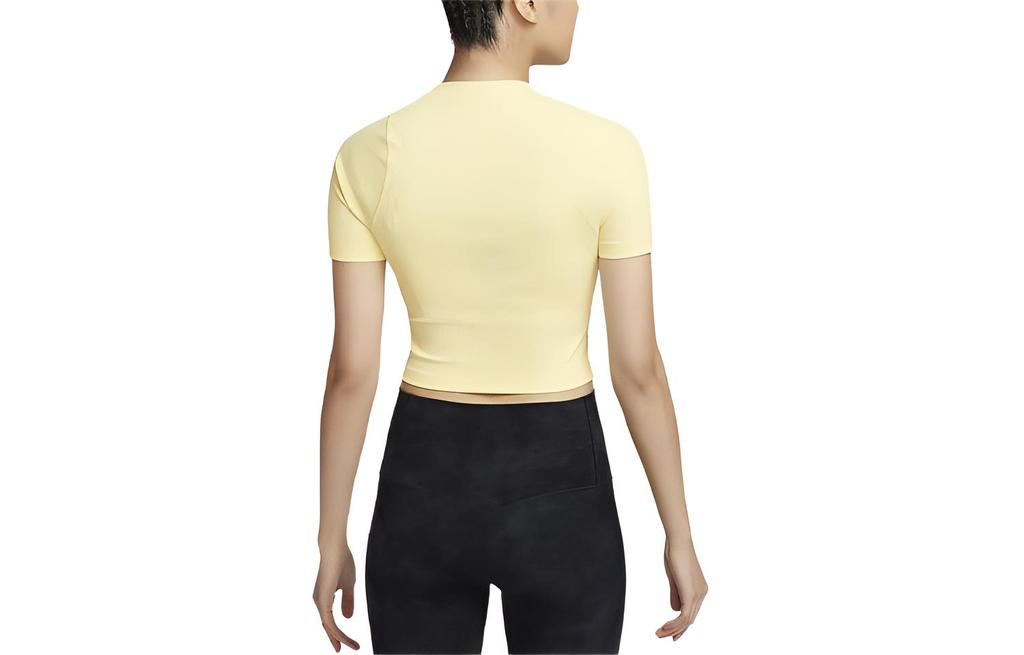 Nike T Shirt Women's Soft Yellow FN7468-722