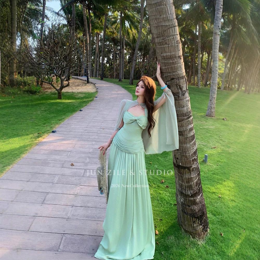 Seaside vacation dress backless waist thin dress streamer green shawl with white temperament suspender dress