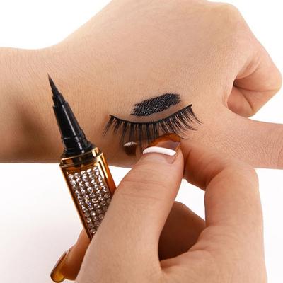 Crayon Eyeliner auto-adhésif 2 en 1, longue durée, sans colle, Non magnétique, séchage rapide, stylo collant pour les yeux