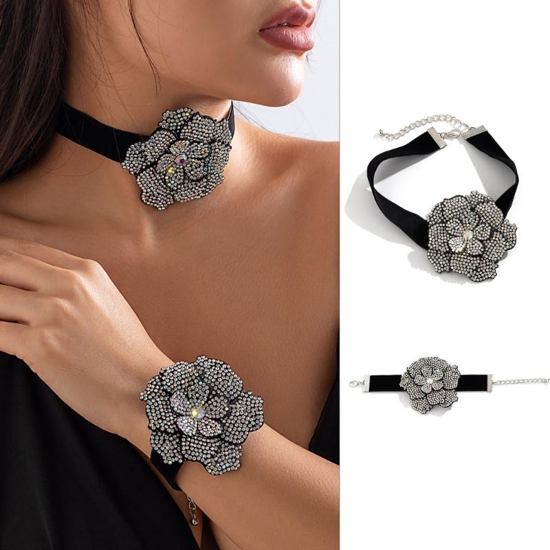 Exaggerated Romantic Big Flower Rhinestones Clavicle Chain Bracelet for Women Elegant Adjustable Choker Y2K Accessories