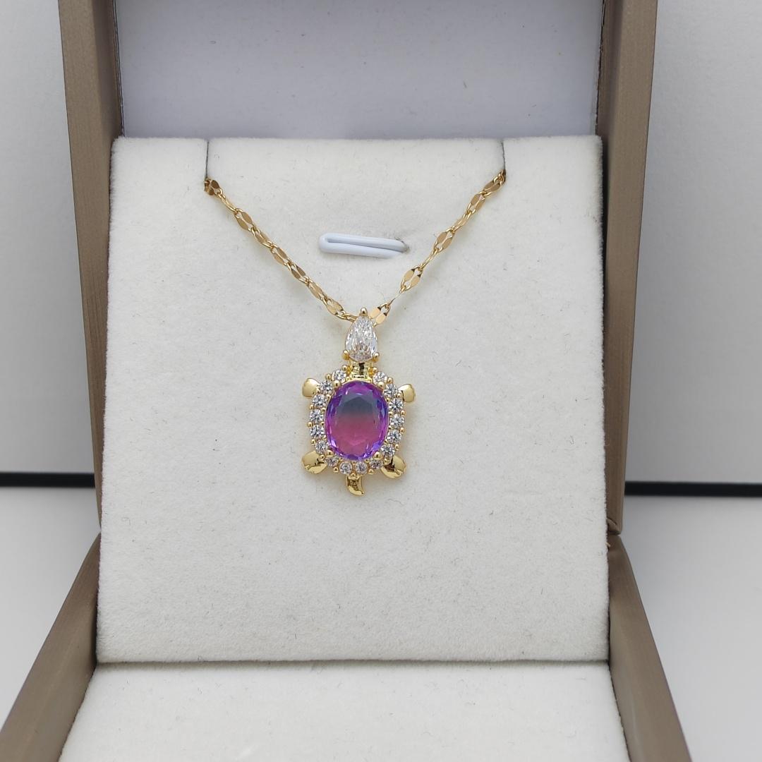 

Новое модное ожерелье из титановой стали, меди, инкрустированное цветным аметистом и цирконием, с черепахой из океана, с простой цепочкой из нержавеющей стали