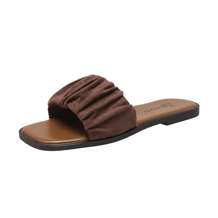 Cool Slippers Women's New Summer Wear In 2025 Internet Celebrity Vacation Flat Beach Sandals One-word Slippers Women