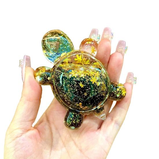 Turtle Ornament Lightweight Glow in Dark Shiny Turtle Figurine 30 Minutes After Light Exposure Glowing Statue Keychains Home Decor