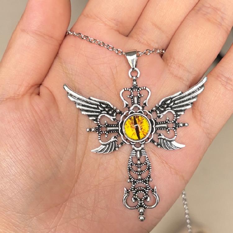 Trendsetting Crosses Pendant Necklace Adjustable Length Demon Wing Crucifix Necklace Fashion Neckchain for Daily Wear