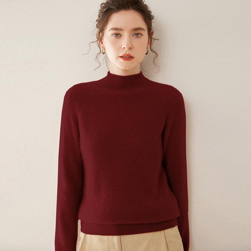 Women's Stylish Cashmere Sweater with Half-High Collar and Raglan Sleeves