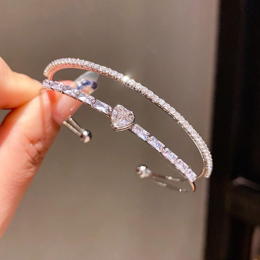 Heartshaped Jewelry Bracelet With Cubic Zirconia For Fashionable Women