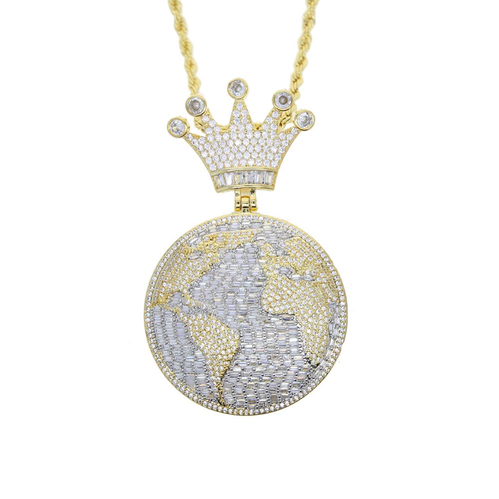 

2022 Хип-хоп Подвеска в виде карты короны с двухцветным цирконом - Европейский и американский стиль ювелирных изделий.