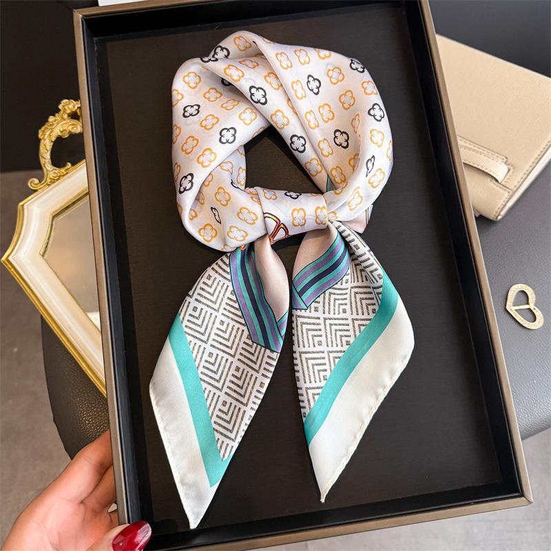 Light luxury chain simulation silk printing silk scarf square scarf high-end shawl sunscreen neck small square scarf headscarf scarf women