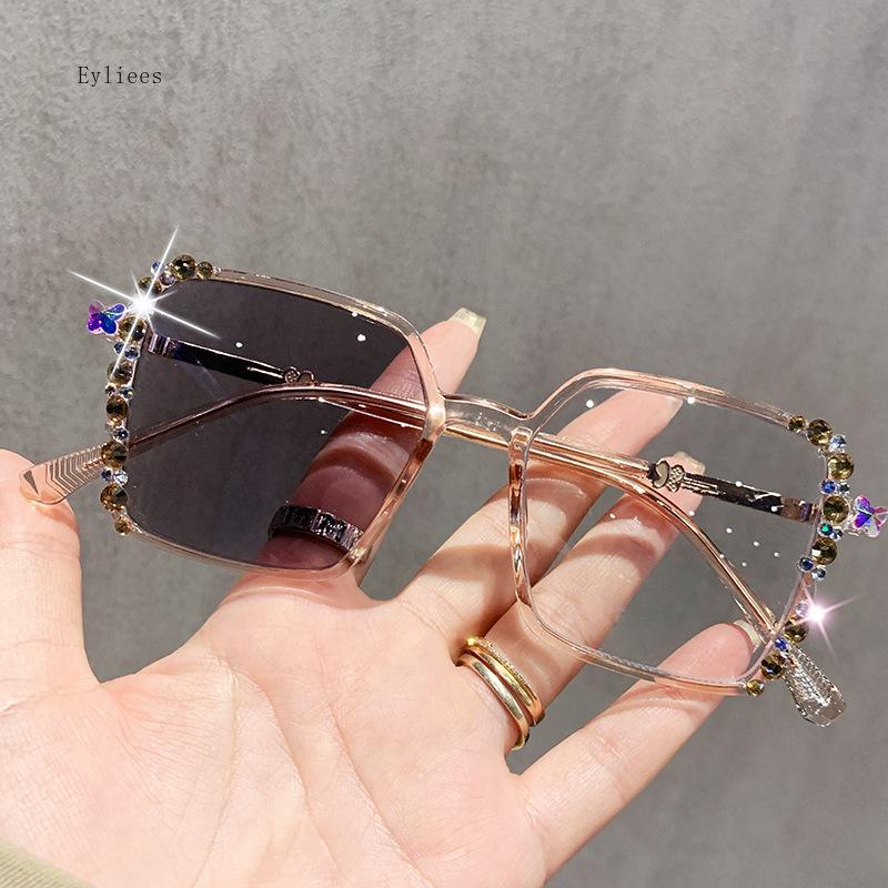 Shiny Diamond Photochromic Myopia Glasses Ultra Light Frame High-end Color Changing Eyewear Large Frame Anti Blue Light Glasses