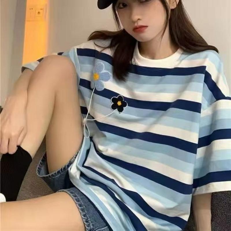 

Women s Short Sleeved T-shirt Round neck Striped Flower Decoration Contrasting Color Ladies T-shirts Summer Loose Casual Famale Top M синий