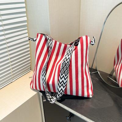 Summer Striped Cloth Bag High Value Lazy Relaxation Shoulder Bag Large Capacity Light Leisure Commuting Shoulder Bag Women