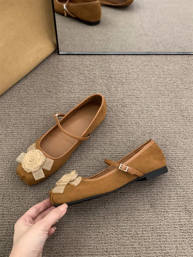 

Балетки на плоской подошве, туфли феи, новые весенне-осенние 2025, летние туфли для балета и вечерние туфли для юбки 40 коричневый