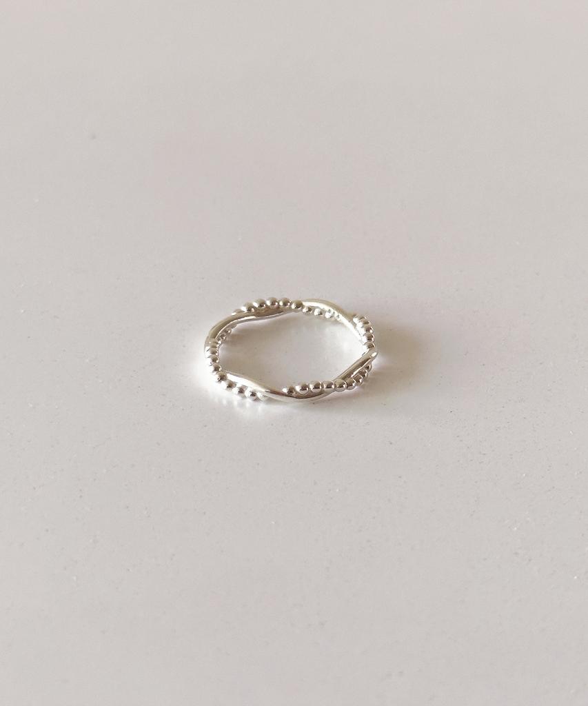 Code.H (Silver 925) Twist Dot Ring