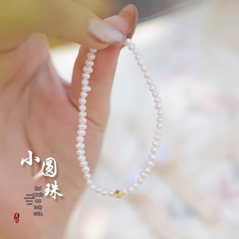 Elegant Ebony Flower Hairpin for Women – Ancient Style, High-End Feel, Simple Chinese Design, Perfect for Daily Use.