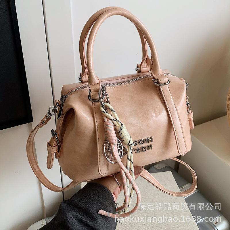 High-end foreign-style small bag women's 2025 new fashion versatile messenger bag popular portable Boston bag