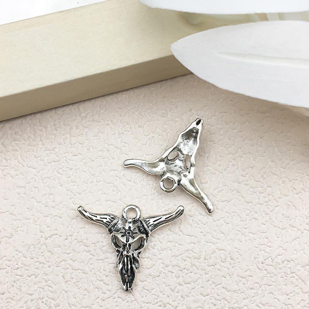 Gothic Halloween Skull & Bat Pendant Jewelry Accessory