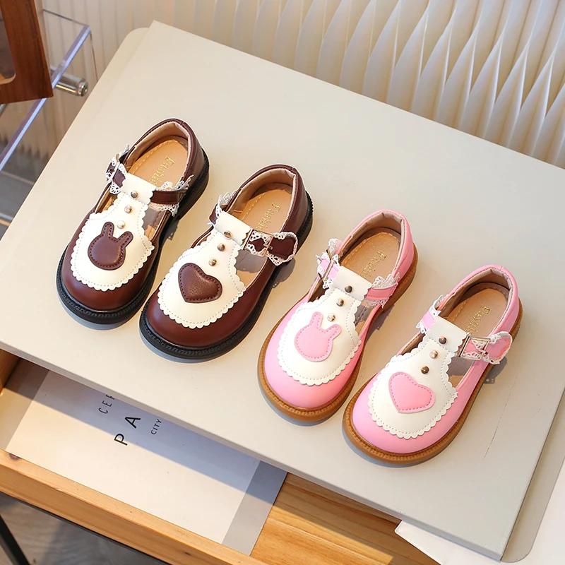 Kinder Lederschuhe für Mädchen T-Riemen Niedlich Mode Prinzessin mit Herz Weiche Süße Kinder Ballerinas für Hochzeitsfeier 2024 Frühling Herbst