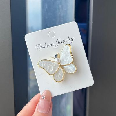 Butterfly Brooch Female Premium Niche Pearl Pin Brooch Accessories