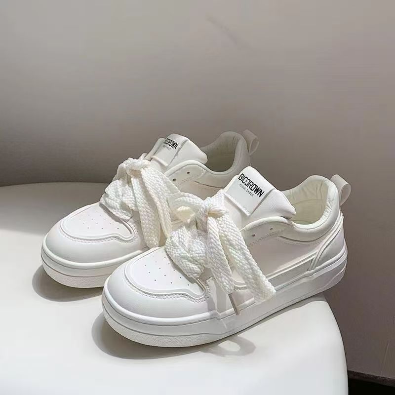 Kleine weiße Schuhe Damen Sommer Damenschuhe Milch Fufu Schuhe Damen Ins Tide 2024 neu Nische beliebt vielseitige Board Schuhe