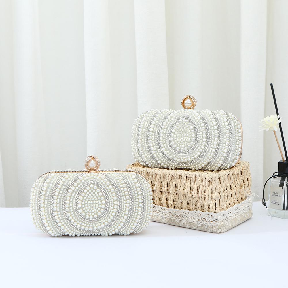 Women's Pearl Clutch: Sweet Ladylike Handbag with Teardrop Pearl Chain for Parties and Evenings