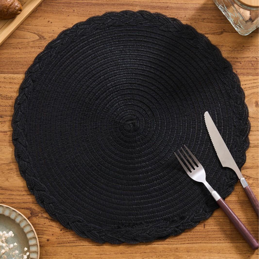 

French Pastoral Placemat Boho Braided Round Placemat Anti-Scratch Heat Resistant Kitchen Table Decoration Pad, 2 pieces diameter 18cm