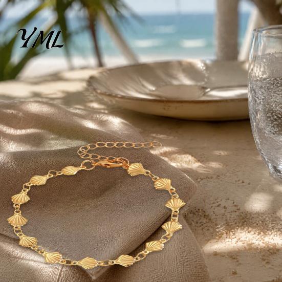 Minimalist Scallop Pendant Gold Boho Ocean Bracelet for Women, Mini Metal Comfortable Everyday Jewelry Shell Bracelet, Summer Beach Vacation,