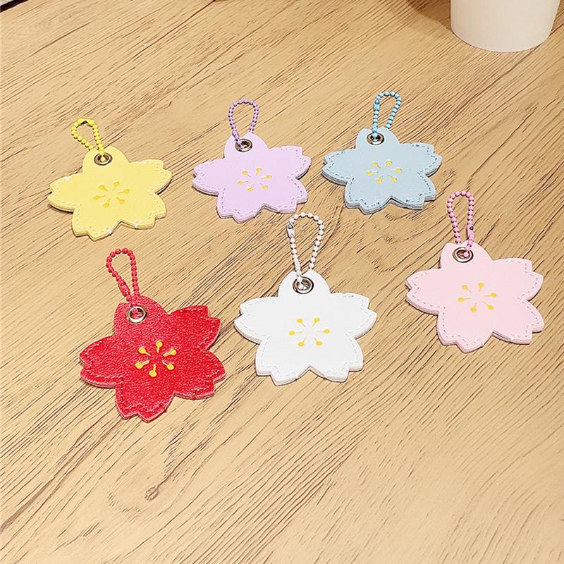 1 szt. Ochraniacz na klucze Kształt codziennego kwiatka Mały świeży Uchwyt na kartę zbliżeniową Kartę dostępu Wielokolorowy brelok