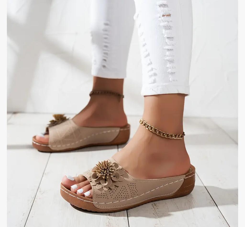 South East Asia Foreign Trade Large Size Thick Bottom Hollow One-word Slippers Women's Open-toed Flower Slope Heel Beach Cool Slippers