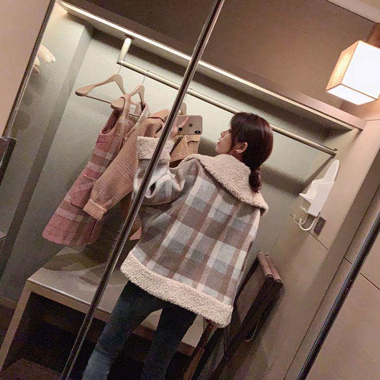 2025 Trendy Women's Plaid Lambswool Coat for Autumn/Winter - Thick, Cozy Outerwear
