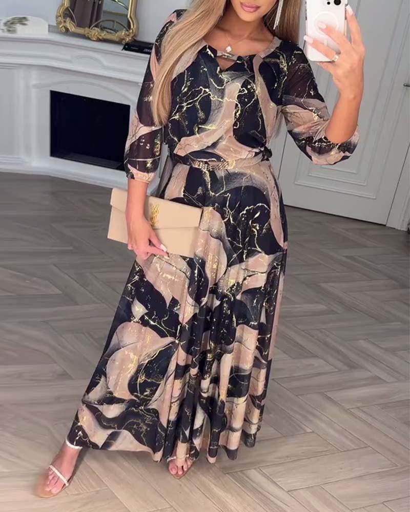 

2025 Европейская и американская мода Платье с цветочным принтом, рукавом семь восьмых и сборкой на талии для женщин. Extra Large чёрный