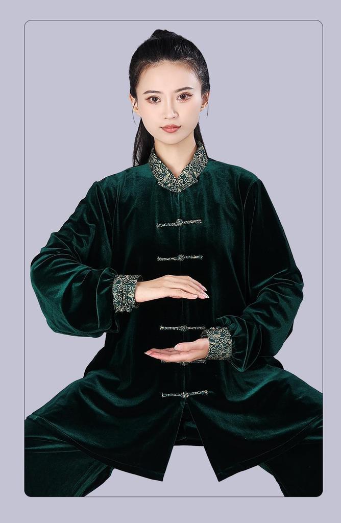 Abbigliamento di alta gamma coreano in velluto per la pratica del Tai Chi da donna con colletto a nuvola propiziatoria - Uniforme per arti marziali per performance autunnali/invernali