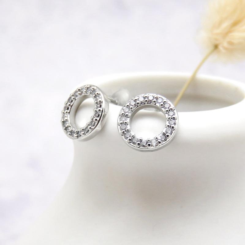 Simple and Fashionable Small Circle Zircon Women's Tassel Temperament Earrings