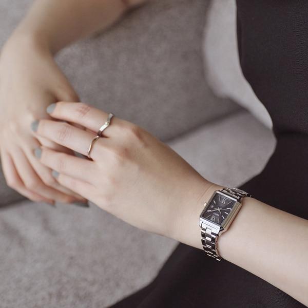 Seiko SWFH139 (SEIKO SELECTION S Series Solar Radio Controlled Metal Band Women's) Square Watch