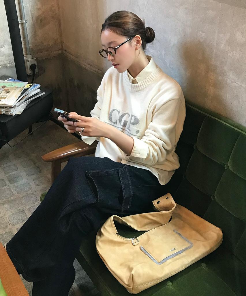 CGP (Women) Square Logo Knit_Cream